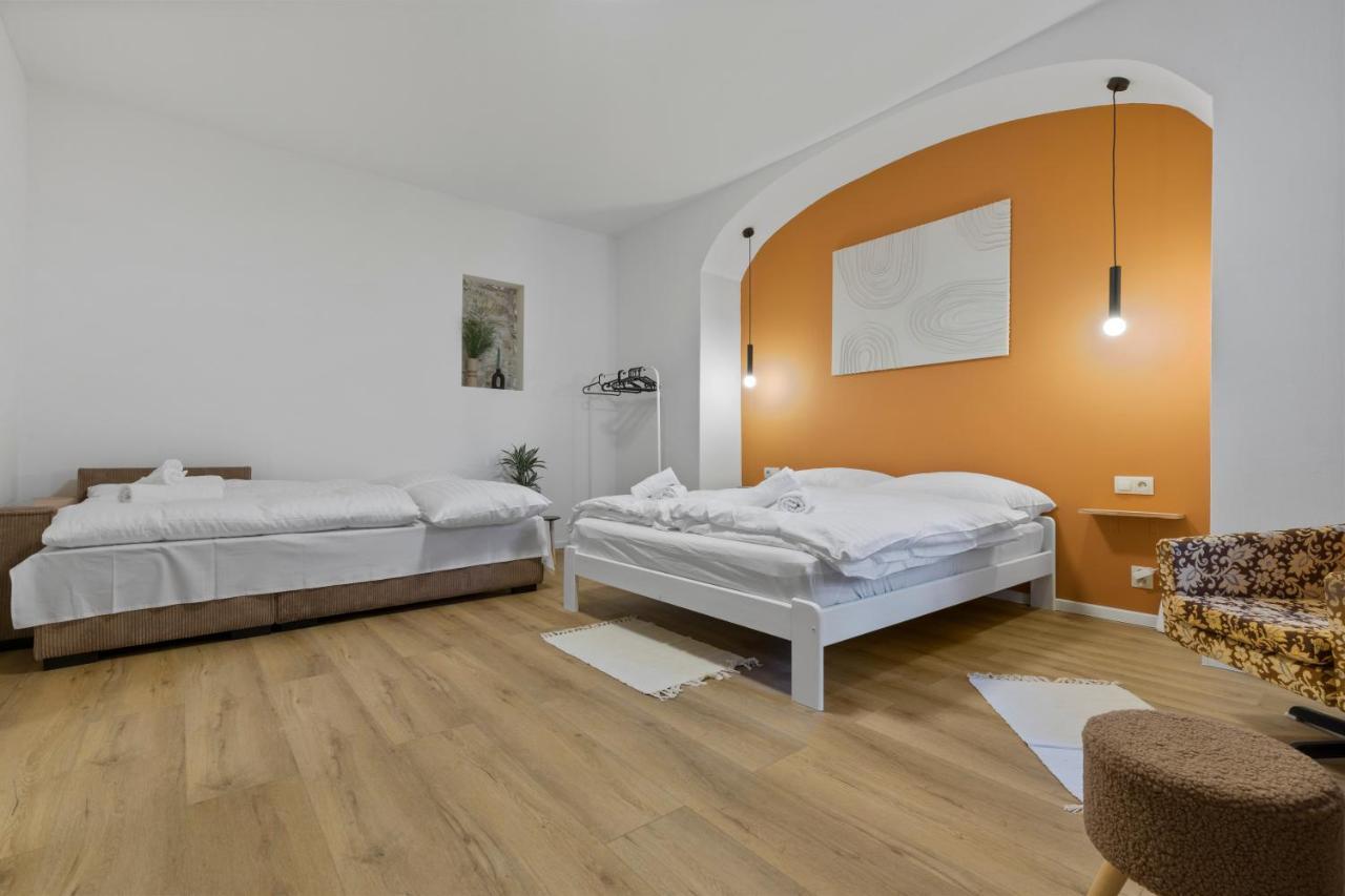 Charming Apt In Centre /W Ac Bratislava Bagian luar foto